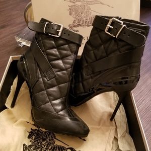 Burberry Quillted Leather Boots